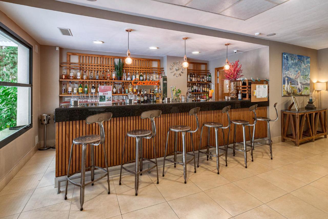 פואנגירולה Hotel Mainare Playa מראה חיצוני תמונה